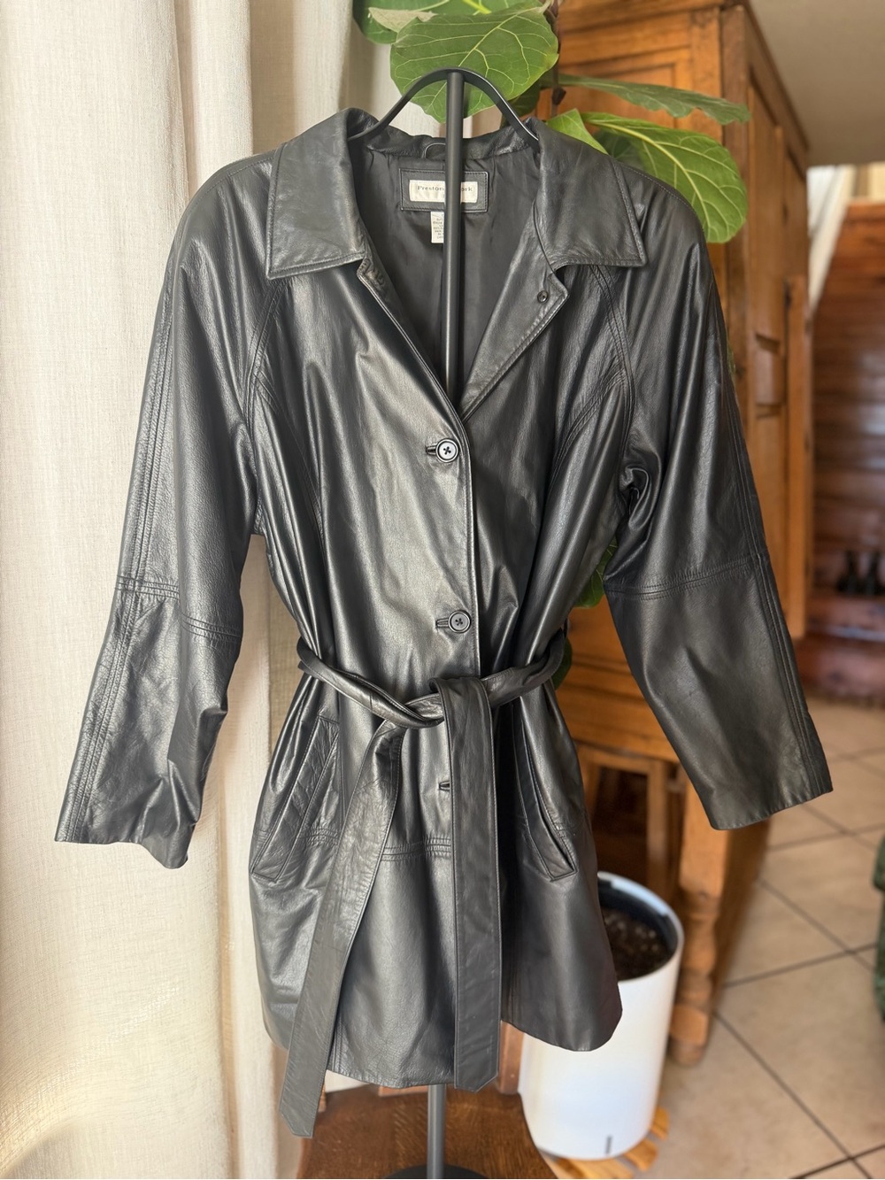 Vintage Women's Black Leather Belted Jacket - Classic Trench Style